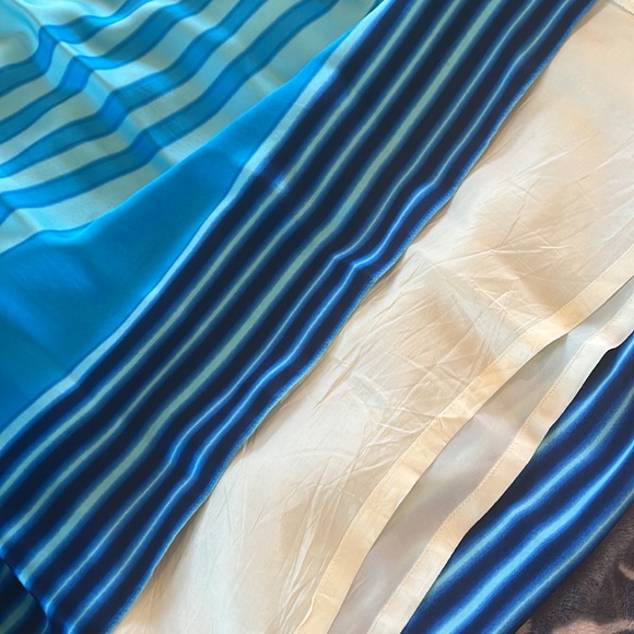 Beautiful Muse Dress - Picture 9 of 10